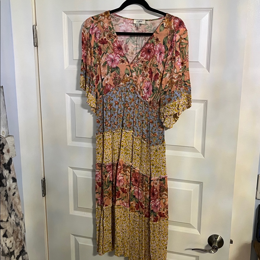 Umgee NWOT Bohemian Tiered Pastel Floral Midi Dress 👗 with Empire Waist - Picture 5 of 10
